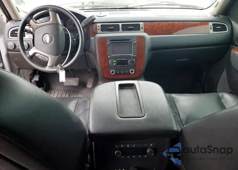 2012 Chevrolet Tahoe K1500 Ltz z USA, uszkodzony, nr VIN 1GNSKCE02CR315418